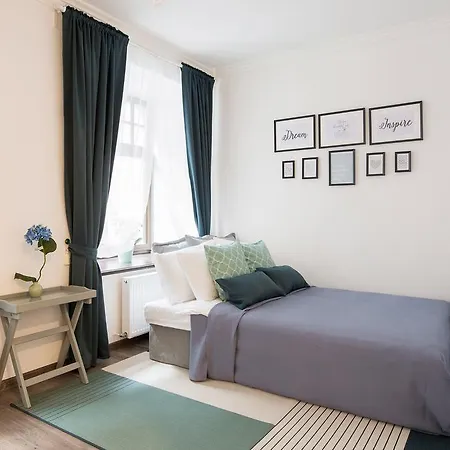 St.roland Livu Square Рига