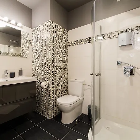 St.roland Livu Square * Рига