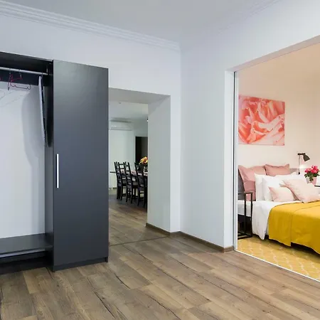 Appartamento St.roland Livu Square *