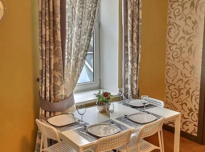 St.roland Livu Square Apartament