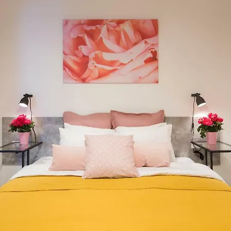 St.roland Livu Square 里加