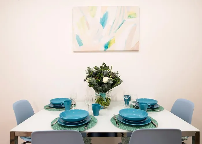 St.roland Livu Square 公寓