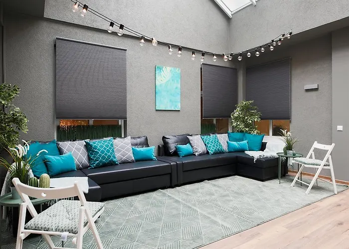 St.roland Livu Square 公寓 *