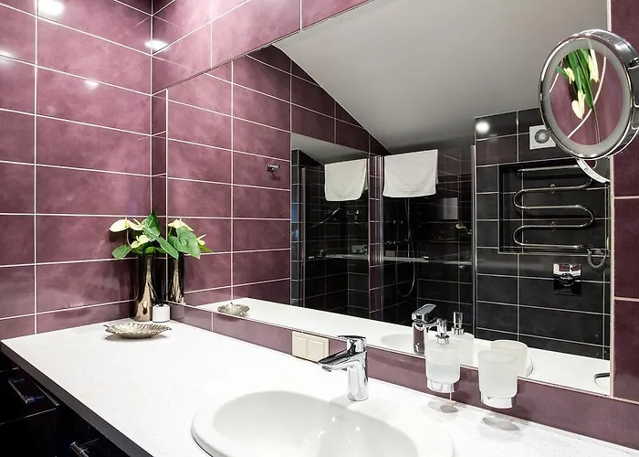 St.roland Livu Square 公寓